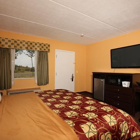 Blue Sky Inn Glens Falls-Saratoga-Lake George Room photo
