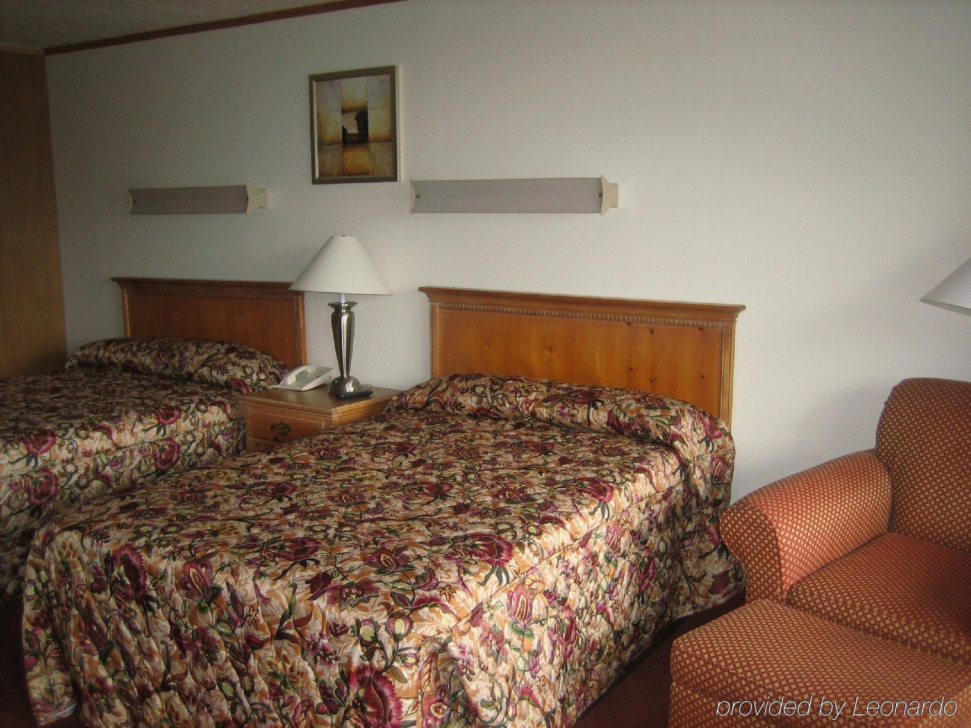 Blue Sky Inn Glens Falls-Saratoga-Lake George Exterior photo