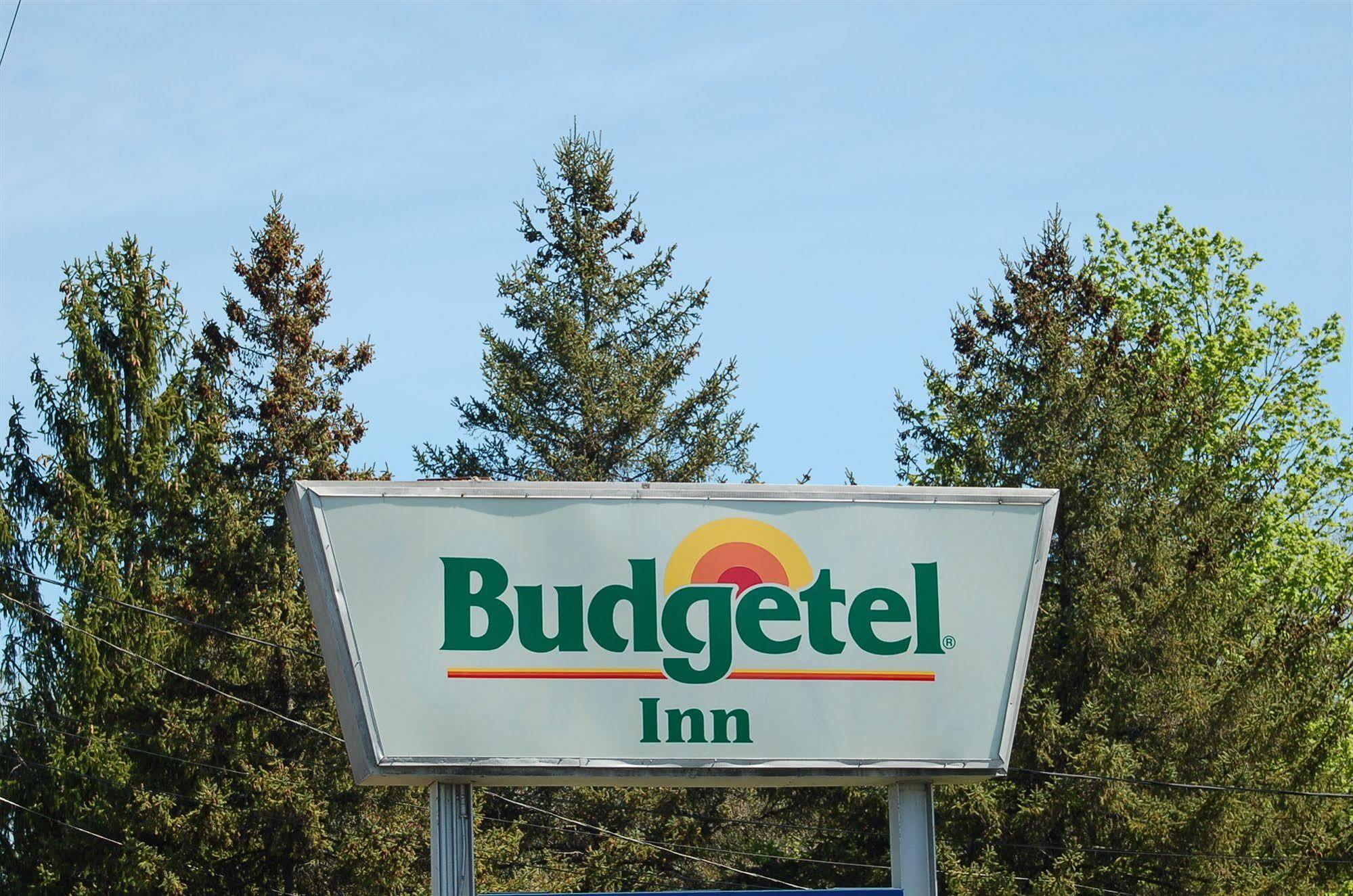 Blue Sky Inn Glens Falls-Saratoga-Lake George Exterior photo